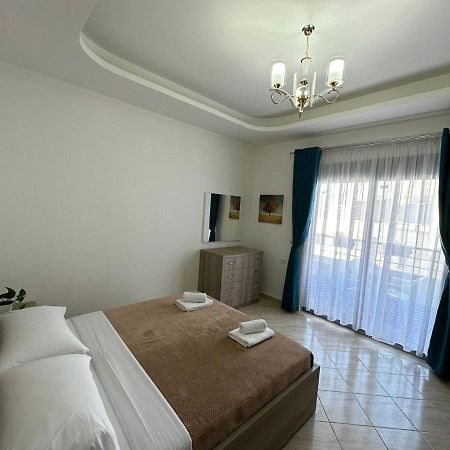 Trea Accomodations - Port Side Vlorë Eksteriør bilde