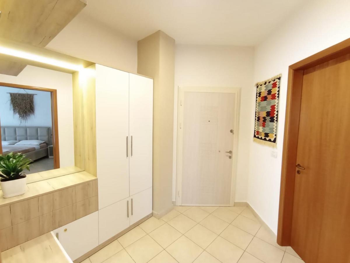 Trea Accomodations - Port Side Vlorë Eksteriør bilde