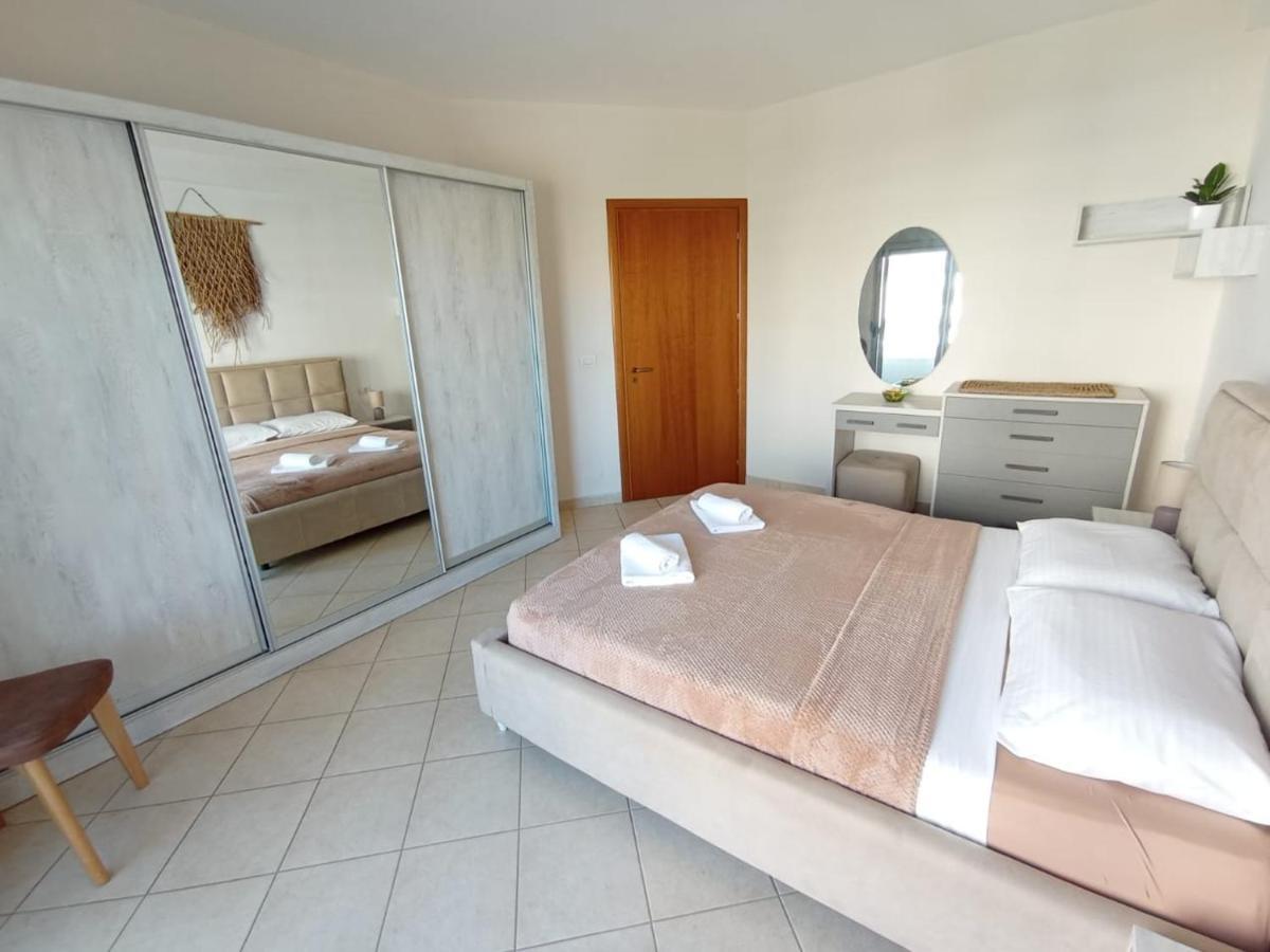 Trea Accomodations - Port Side Vlorë Eksteriør bilde