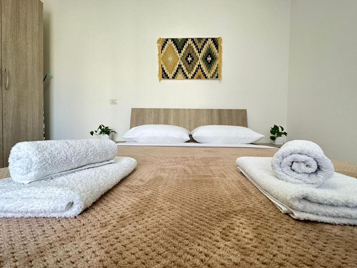 Trea Accomodations - Port Side Vlorë Eksteriør bilde