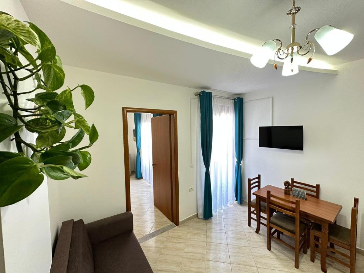 Trea Accomodations - Port Side Vlorë Eksteriør bilde