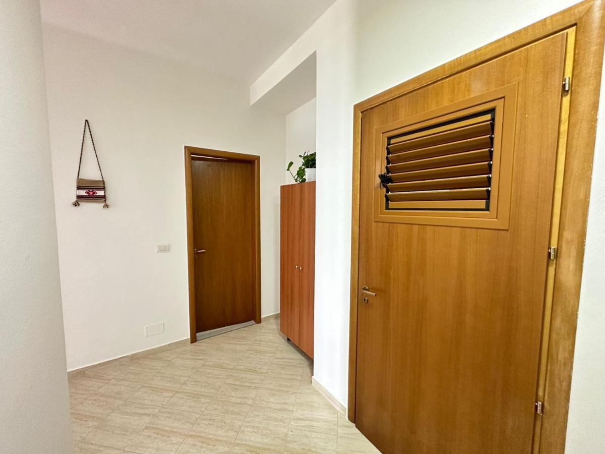 Trea Accomodations - Port Side Vlorë Eksteriør bilde